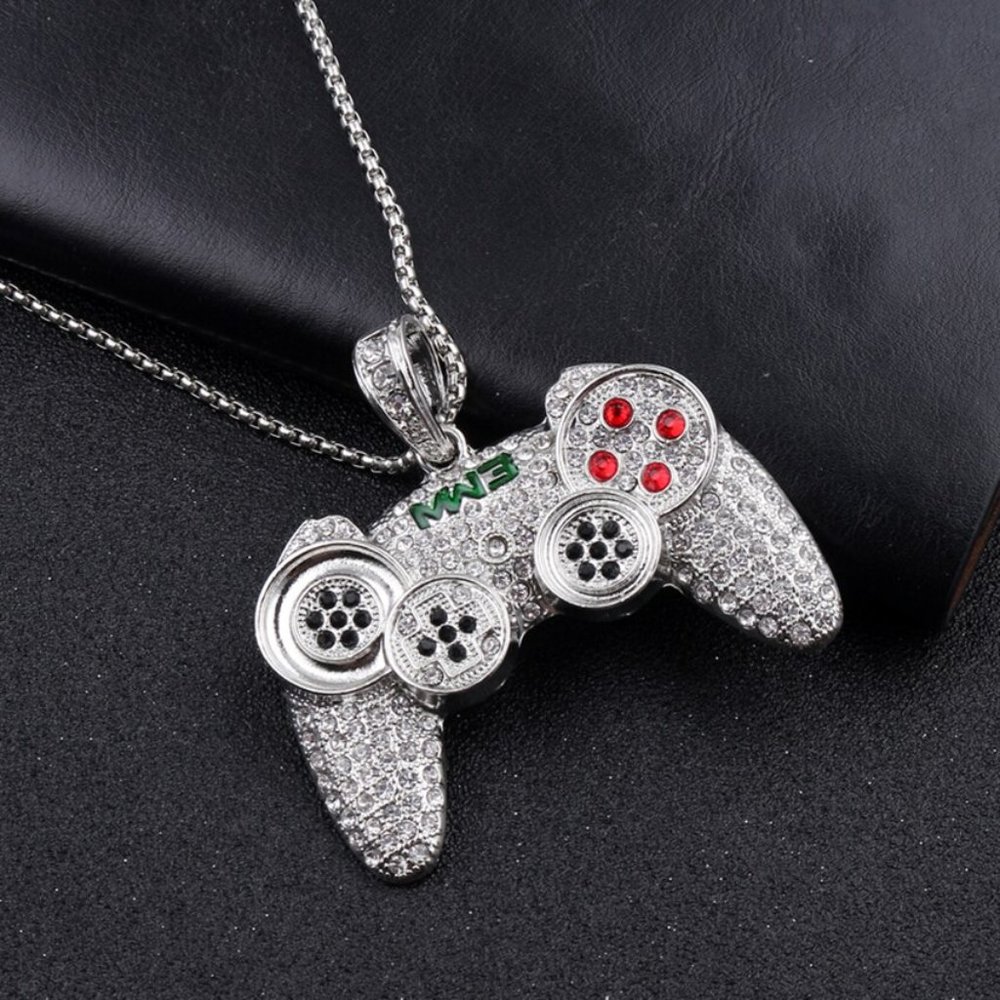 Iced Silver Gaming Controller Necklace, Video Game, XBOX PS2 PS3 PS4 PS5‎